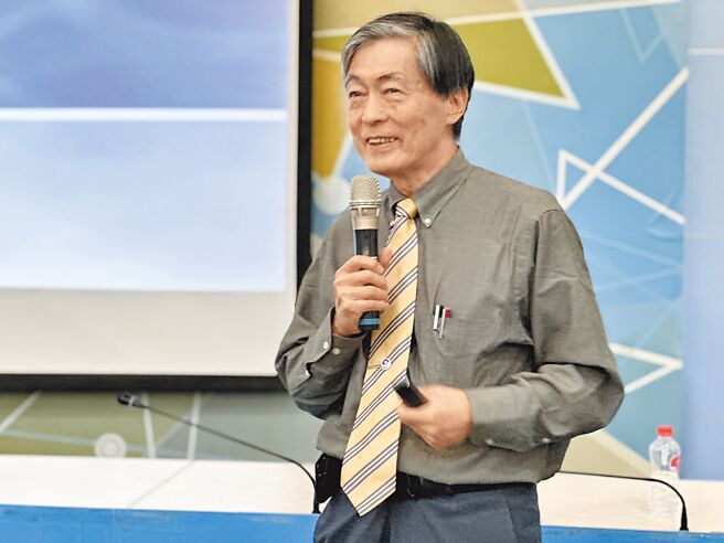 前环保署长魏国彦教授。（杨舒婷摄）