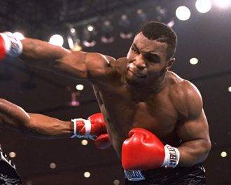 拳擊》史上最硬的腦袋 他挨了泰森220記鐵拳還能起身