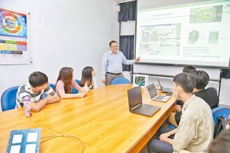 45系所提出 台大明定教授指導學生人數上限