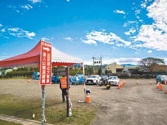 迎走春人潮 大漢溪左岸增車格、廁所