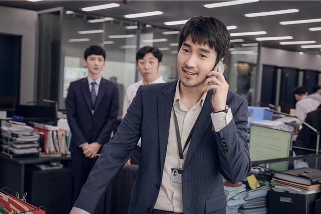 趙又廷飾演投資經理。（中天娛樂台提供）