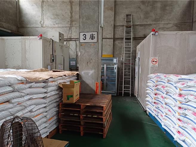 北市衛生局今稽查剩下2處台糖台北營業所及台糖職工福利委員會，前者現場無相關產品，總公司已通知個販售點下架肉品，後者已預防性下架，但有抽驗1件同品項抽驗，合格才可以恢復上架。（台北市衛生局提供／蔡佩珈台北傳真）