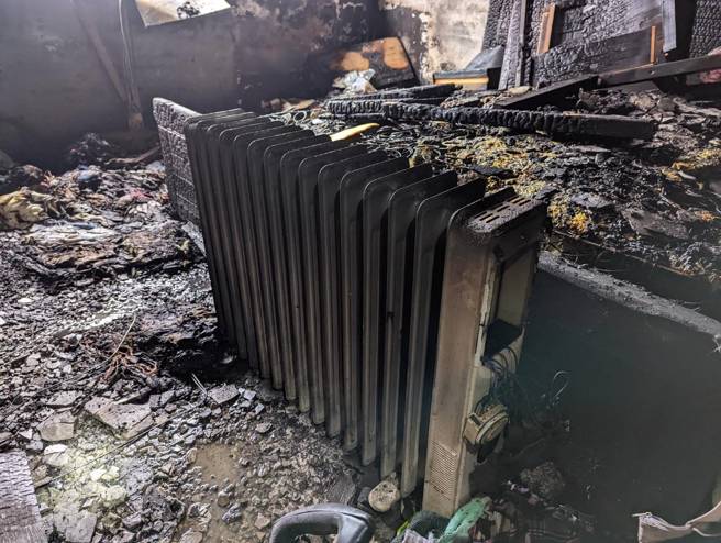 臺北市近五年春節期間的火災統計資料，顯示電氣火災的發生頻率僅次於爐火烹調，其中又以室內、外配線及冬季常用的電暖器、除濕機等高功率電器產品短路為主要原因。（圖／消防局提供）