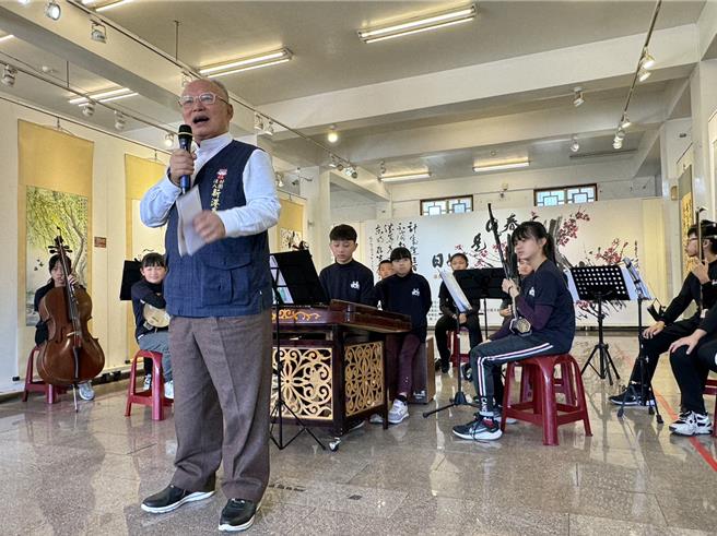 奉天宮董事長何達煌得知白沙屯香燈腳可能有住宿問題，馬上協調奉天宮鄰近學校釋出空間。（奉天宮提供∕呂妍庭嘉義傳真）