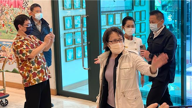 副总统萧美琴确诊后出关，今出席台东感恩餐会谢票。（萧嘉蕙摄）