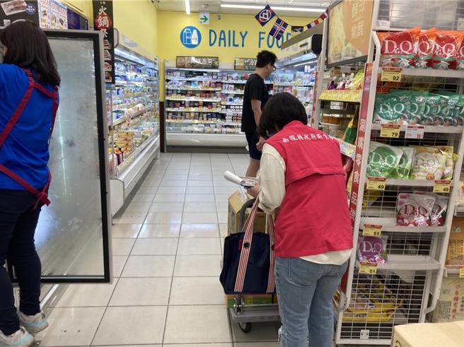 台糖安心豚梅花冷冻肉片遭检出含有瘦肉精，南投县卫生局获报稽查县内25家全联超市，确定未贩售该项问题猪肉产品。（南投县卫生局提供／杨静茹南投传真）