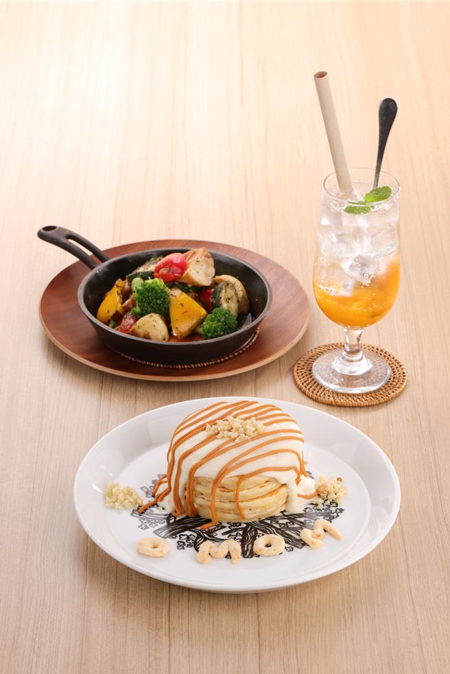 「杏桃松饼屋」500元餐券可享用价值550元的招牌松饼HONOLULU熔岩薄松饼与义式炒什蔬、160元饮料组合。(慕里诺国际餐饮集团提供)