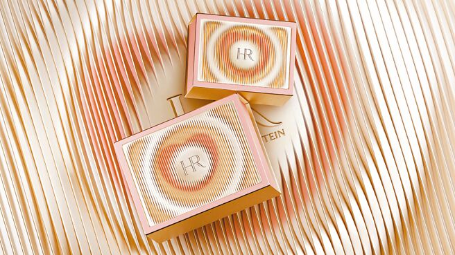 赫蓮娜情人節「怦然心動限量禮盒」。（赫蓮娜提供）