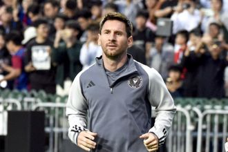 足球》梅西香港友誼賽未上場 前特首梁振英女兒轟無恥