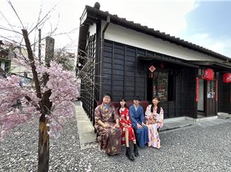 潮州「粉紅泡泡市集」浪漫登場 邀情侶穿和服拍起來