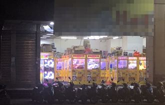 不怕賠死？連鎖娃娃機店席捲市場 他仍勇闖傳統店當台主