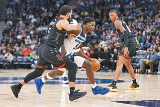 NBA》灰狼挫火箭 芬奇奪西區明星帥印