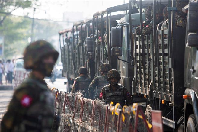 图为缅甸政府军示意图。（路透社）