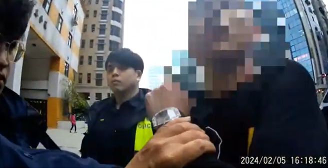 列管毒蟲狠毆陳沂！戴百萬名表穿潮牌衣，警曝不尋常玄機。(胡欣男翻攝)