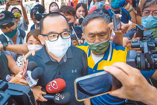 前高雄市议员陈致中涉嫌帮母亲吴淑珍开设海外帐户洗钱、遭判刑确定。（本报资料照片）