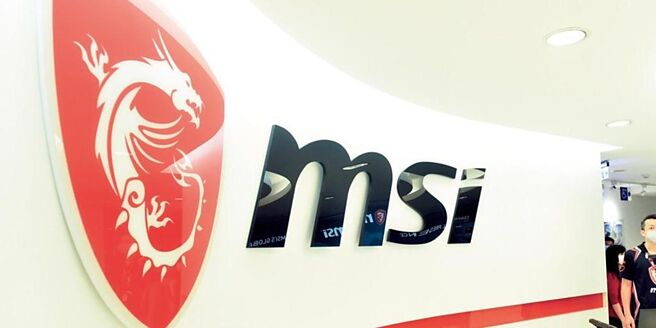 微星年初端出全球首款搭载Intel Core Ultra处理器的电竞掌机MSI Claw，旗下EV智慧充电桩也宣告正式进军家用市场。图／本报资料照片