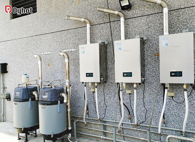 東湧一級能效熱水器可連續供應運動中心30間浴室SPA同時使用，每月節省1萬元以上能源費。圖／東湧實業提供