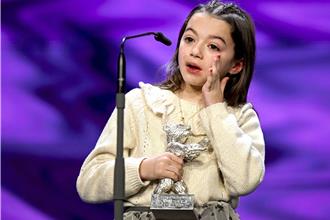 稱霸西班牙奧斯卡15項提名 8歲天才童星敗給影展年齡限規