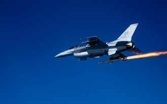 荷蘭回售美國退役F-16戰機計畫失敗  改運交烏克蘭