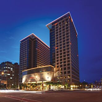 丰邑旗下系列饭店 推229寿星专属优惠