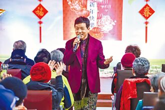 陳凱倫噴淚憶亡母 曝陳盈潔「很辛苦」