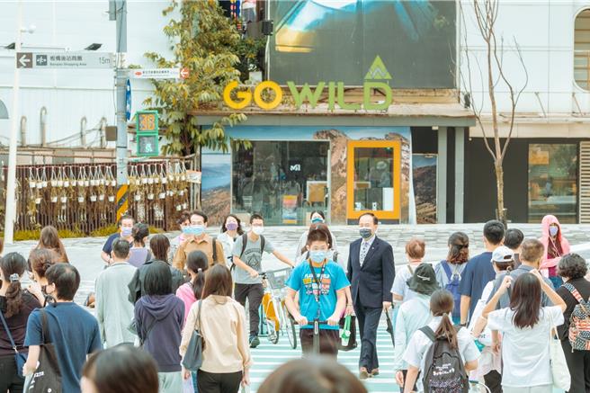 府中商圈与板桥公所合作于2月1日到25日推出「手机摇元宵」线上活动。（新北市经发局提供）