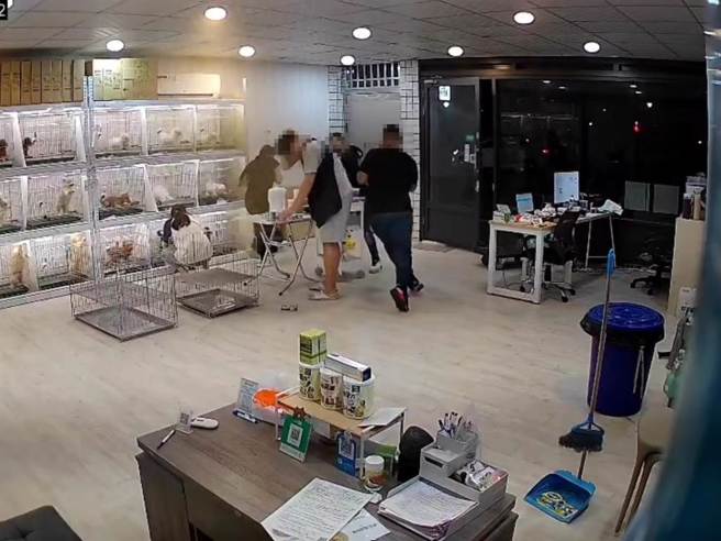 彰化寵物店員遭「行刑式」砍斷右臂，2名19歲冷血雙煞各判11年。(中時資料庫)