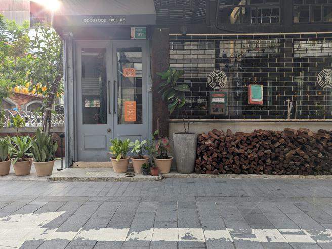 台南新美街抽籤巷主通道 (图：台南文化局提供)