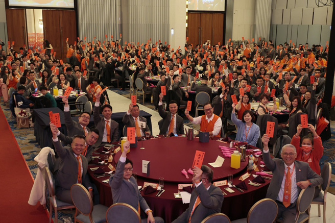 最幸福房仲 台灣房屋一年內全員加薪兩次（圖/台灣房屋提供）