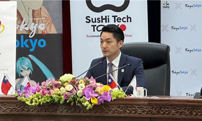 针对瘦肉精残留争议，台北市长蒋万安（图）7日表示，面对问题是要解决问题，而不是解决提出问题的人，「所以我一开始就说听到哨音要警觉，而不是让吹哨者噤声。」（丁上程摄）