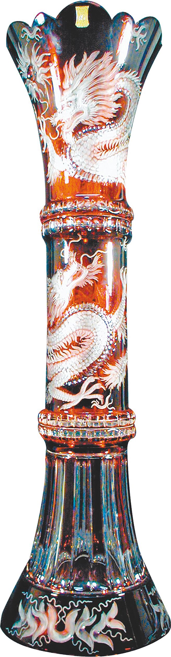 德国麦森水晶「飞龙在天」。（国裕提供）