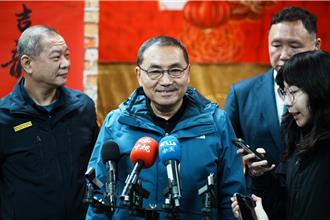 大陆旅游团突击式喊卡 侯友宜：旅游业雪上加霜