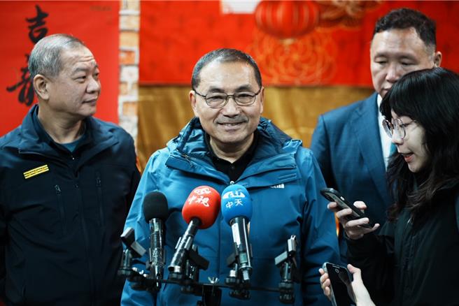 交通部宣布停止招攬大陸旅遊團，侯友宜表示，若不改善，台灣的觀光產業會愈來愈差。（王揚傑攝）