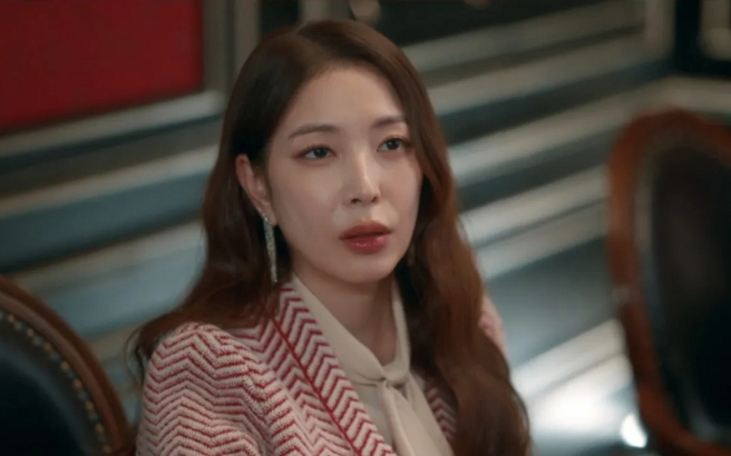 韩国天后宝儿客串电视剧《和我老公结婚吧》，拥有神顏的她被质疑整形，丰唇状态差点认不出。（图／摘自tvN《和我老公结婚吧》）