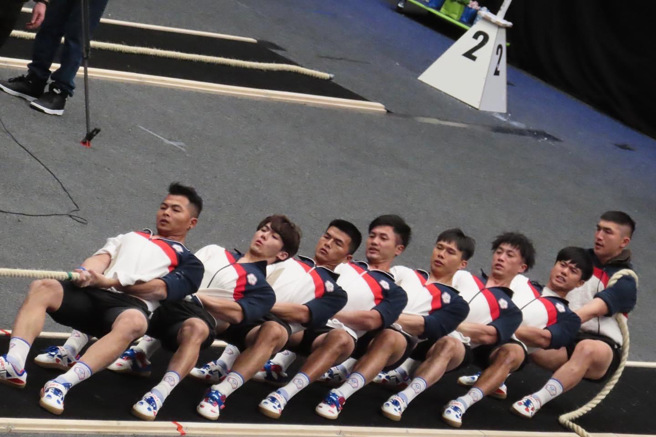 中华队在2024世界室内拔河锦标赛男子600公斤夺金。（中华拔河协会提供）