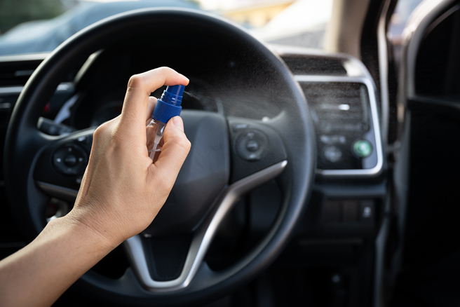 清洁专家分享消除车内异味的独门妙招，没想到秘密配方竟然是可乐。(图:shutterstock/达志)