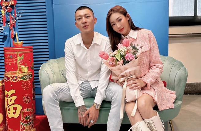 凤梨透露初二没带老婆回娘家原因。 （图／凤梨 吴泓逸 FB）