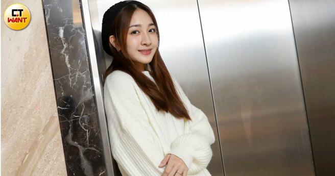 于齊薇透露爸爸于冠華、媽媽方文琳對於女兒參加實境秀，都有特別提醒她要注意安全。（圖／侯世駿攝）