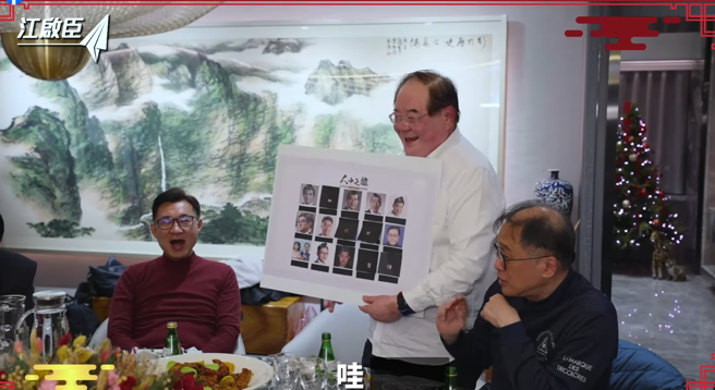 立法院副院長江啟臣大玩「鼻子哏」，意外秀出國民黨前秘書長李乾隆25歲的青澀照片，李乾龍笑說，自己年輕時「女朋友從星期一排到星期八」。(翻攝自江啟臣臉書)