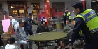 春節躲廟裡鬧哄哄被檢舉 慘了！警破獲賭場逮14賭客