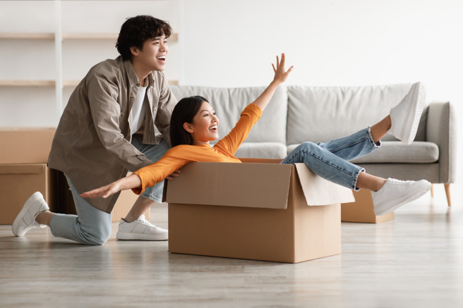 生肖虎、蛇、羊及豬桃花運爆棚，情人節有望脫單，找到適合自己的對象。(示意圖/shutterstock/達志)