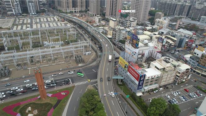 新竹市长高虹安上上任后积极改善竹市交通，尤其自强南路至慈云路沿线晨峰（文兴路至埔顶二路，往园区）平均旅行时间甚至减少高达309.4秒。（新竹市政府提供／陈育贤新竹传真）