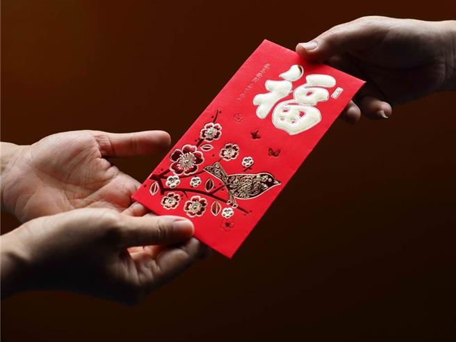 大陸銀行業者瞄準兒童壓歲錢推出儲蓄服務，最低可達到50元人民幣起存，更以此從小培養潛在客戶。（示意圖：shutterstock／達志）