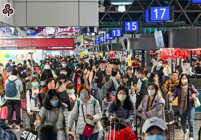 許多民眾會趁過年期間赴國外旅行，但部分國家臭蟲嚴重，環境部提醒，旅遊返國時應勤檢查行李衣物。（報系資料照）