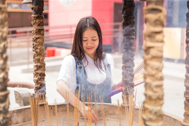 大年初四接財神，命理師強調祈福許願內容要明確。（資料照片）