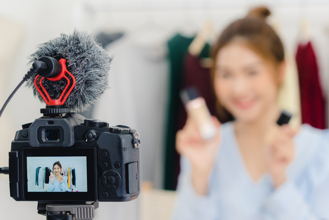 网红青青（本名吴云青）为前JKF女郎。(示意图:shutterstock/达志)