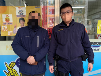 千元大鈔到處飛 不是財神爺！失而復得「爸媽紅包」有救了