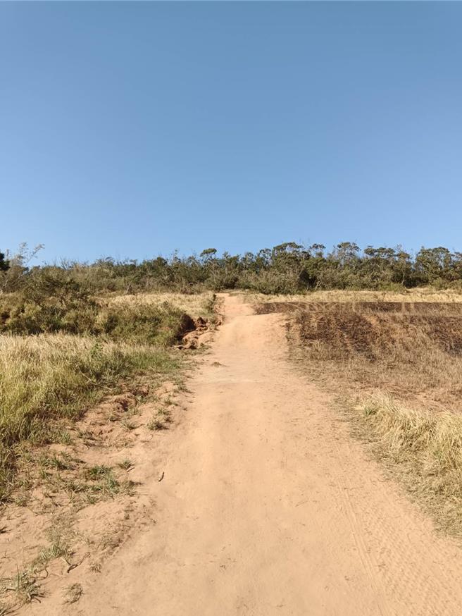 男子恆春騎乘沙灘車不慎翻覆，遭重壓送醫搶救不治。(警方提供)