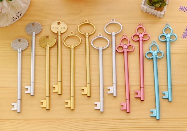 正统鹿耳门圣母庙16日将举办单身男友网路帐号配对祈愿卡，参加者可获赠1把金钥匙。（正统鹿耳门圣母庙提供／程炳璋台南传真）