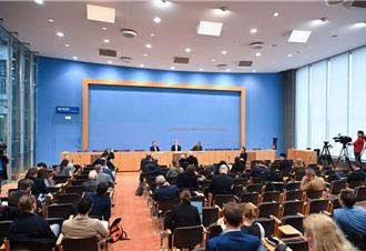 陸外長王毅將出席慕尼克安全會議 並訪法國、西班牙